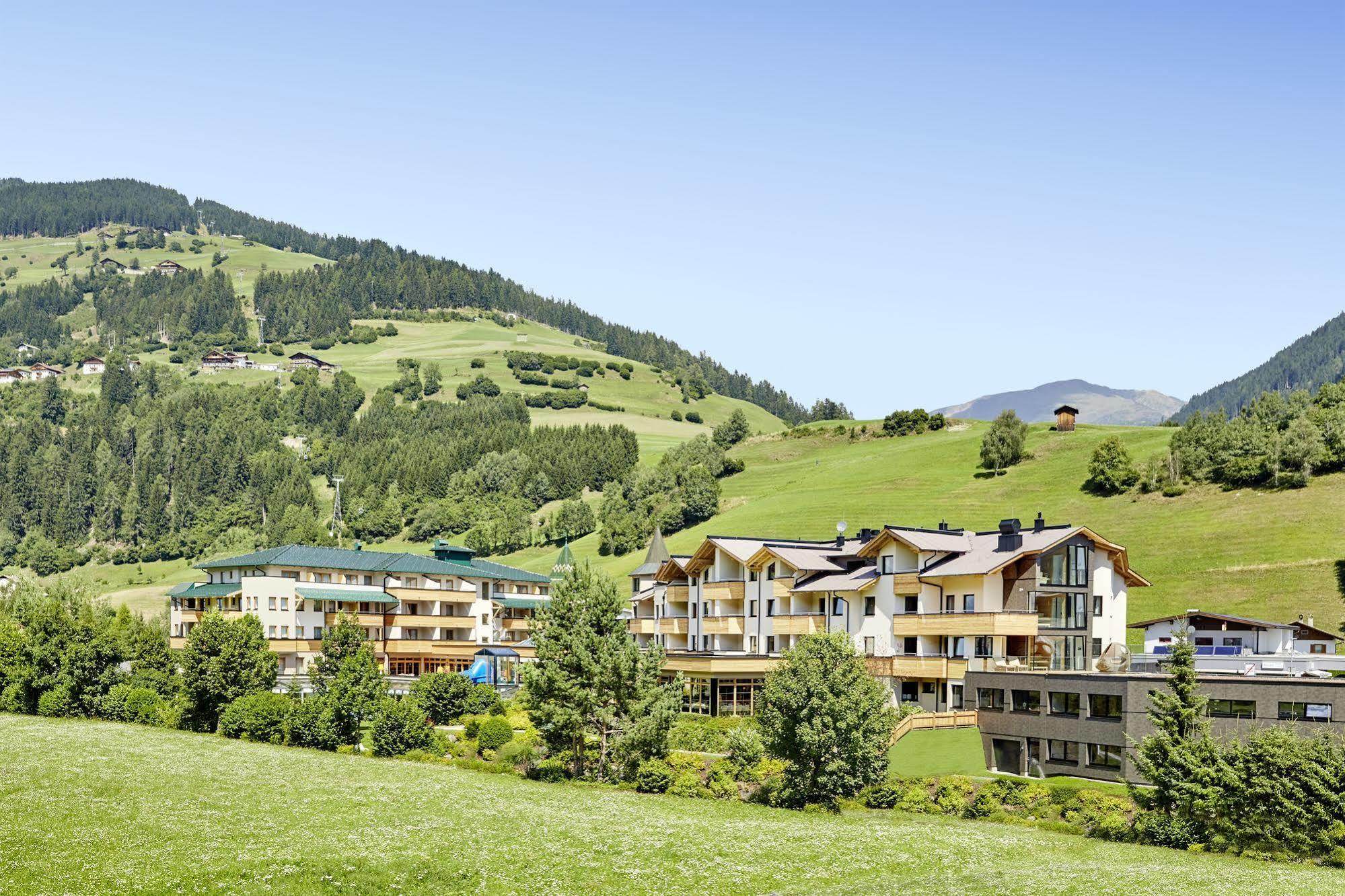 Dolomiten Residenz - Sporthotel Sillian Exterior photo